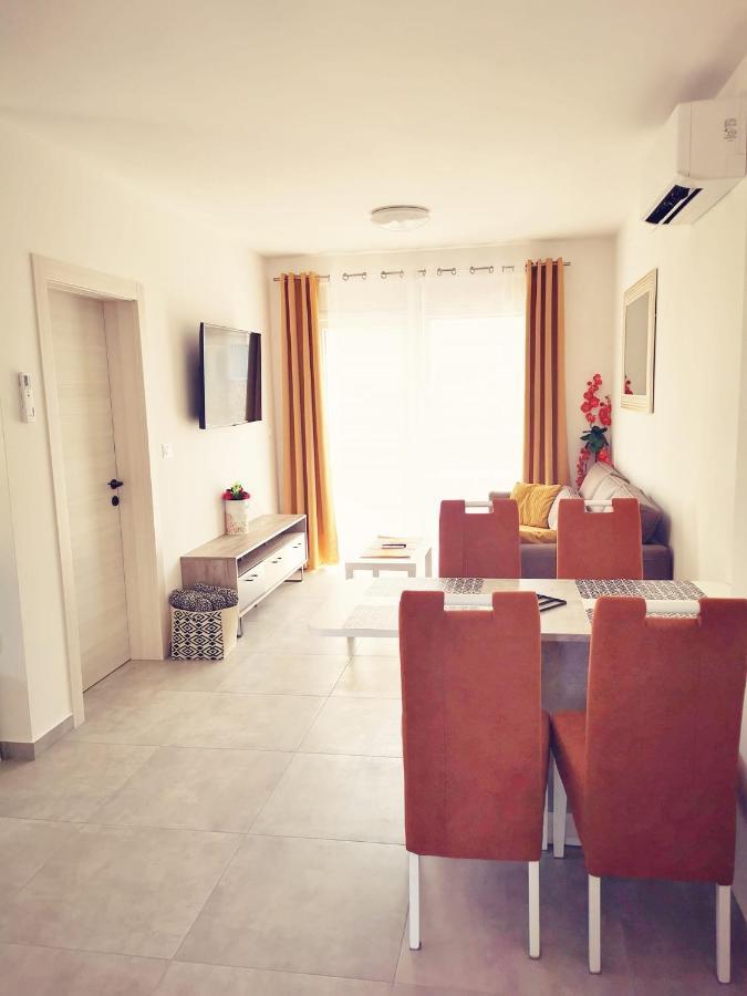 Apartmani Marco,Lukas,Patrick,David,Blizu Centra I Mora Sa Free Privatnim Parkingom Pula Luaran gambar