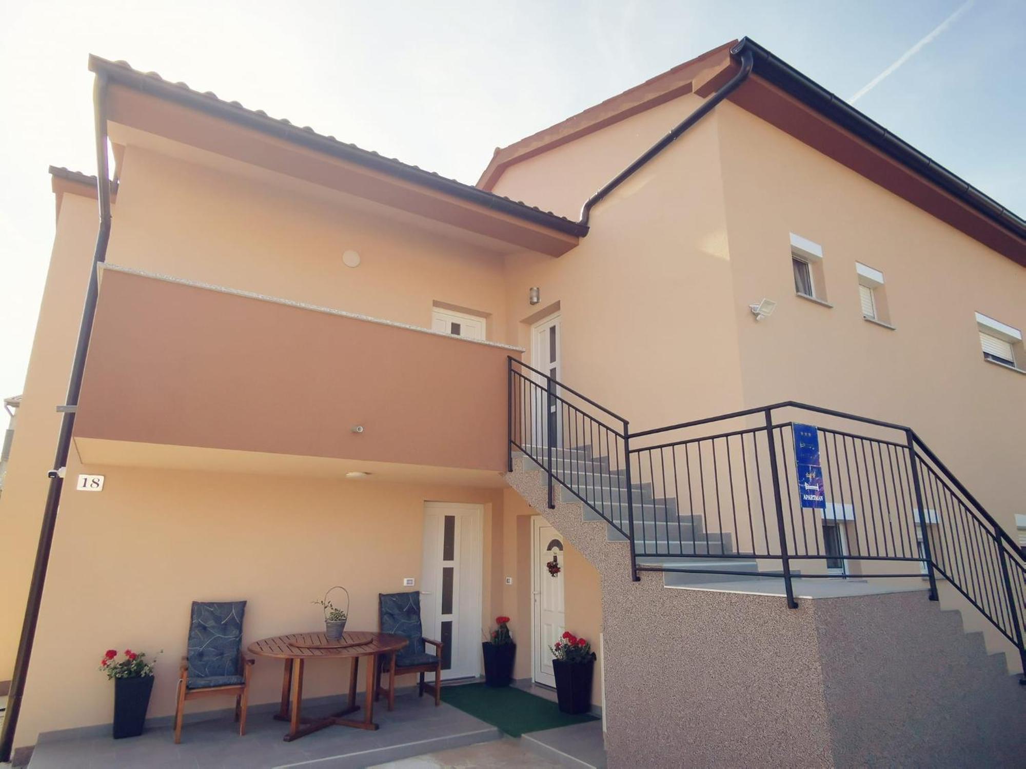 Apartmani Marco,Lukas,Patrick,David,Blizu Centra I Mora Sa Free Privatnim Parkingom Pula Luaran gambar